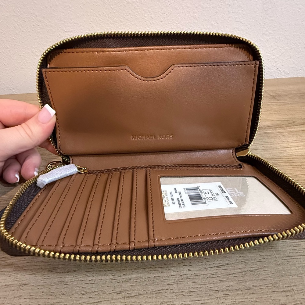 Michael Kors Jet Set logo Brown and Gold Wristlet NWT - Picture 5 of 8